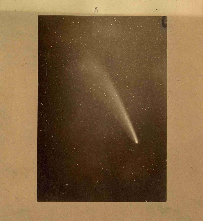 Comète C/1882 R1